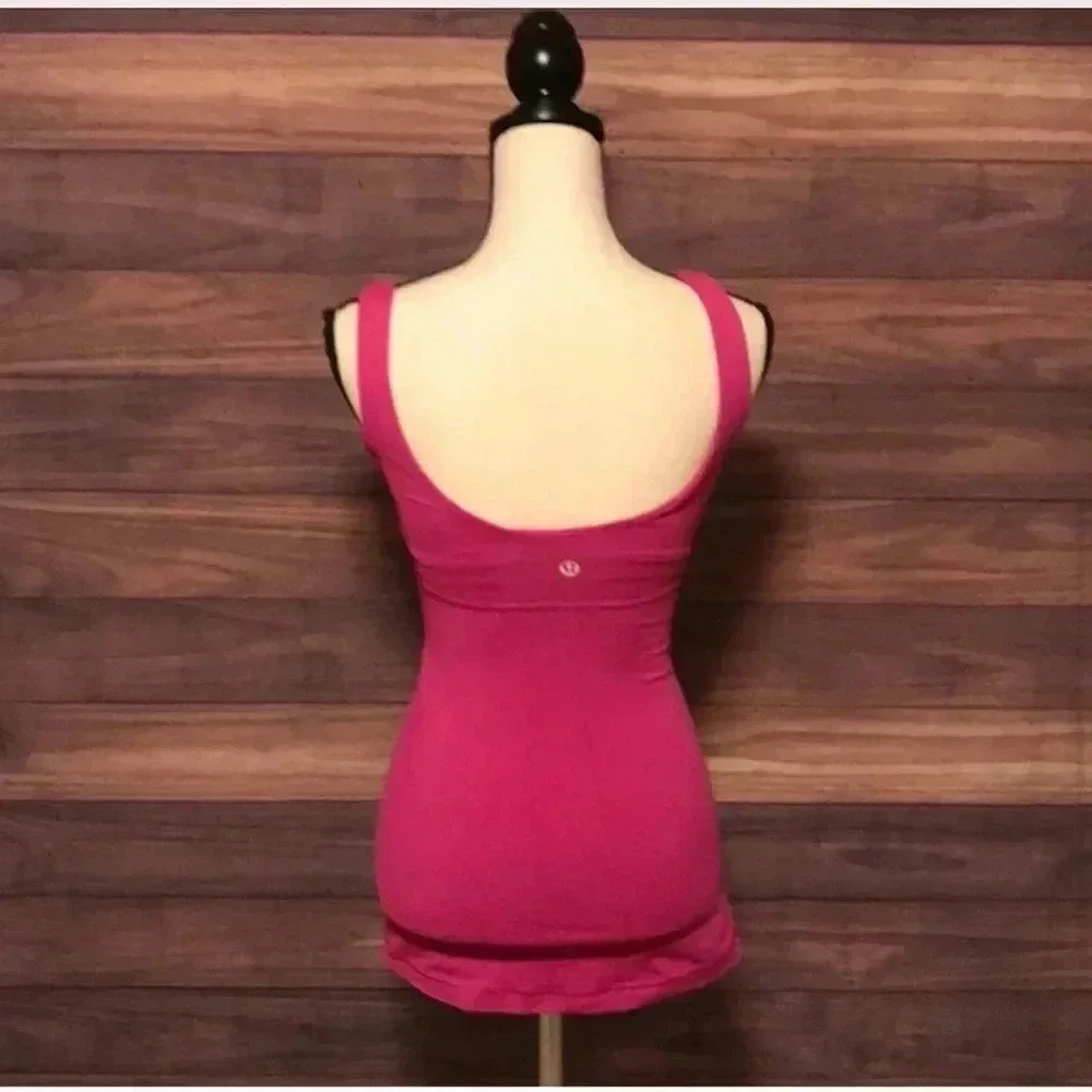 Lululemon aria tank 11